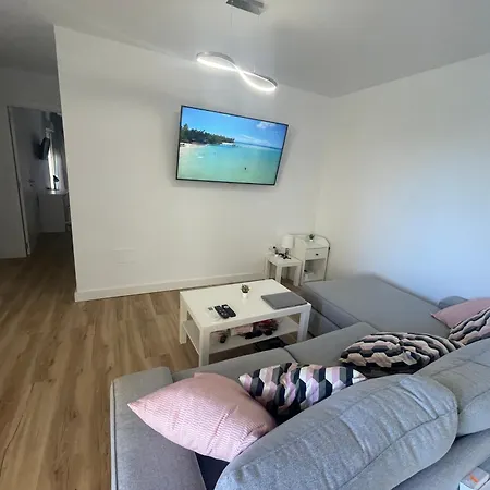 4 2 Banos Parking * Фуенхірола