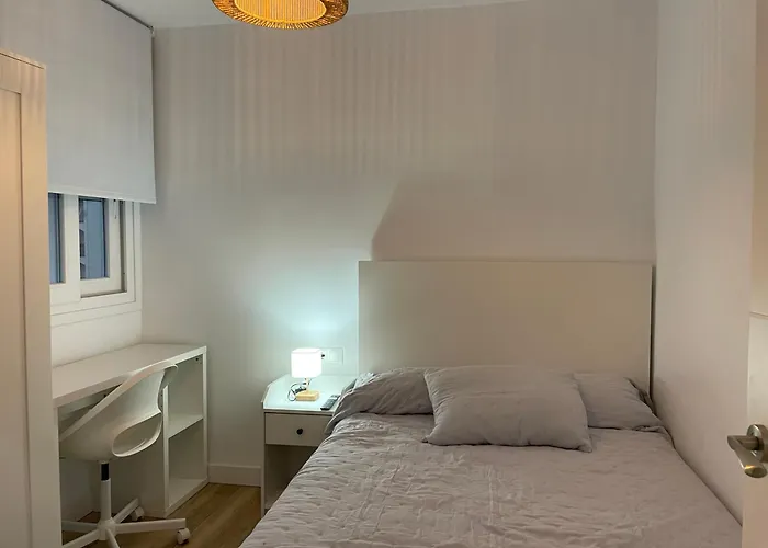 4 2 Banos Parking Фуенхірола