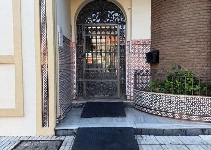 4 2 Banos Parking * Фуенхірола