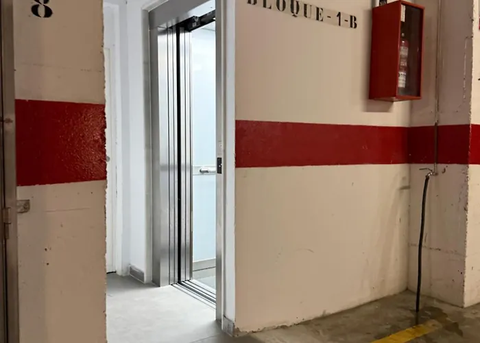 4 2 Banos Parking Апартаменти